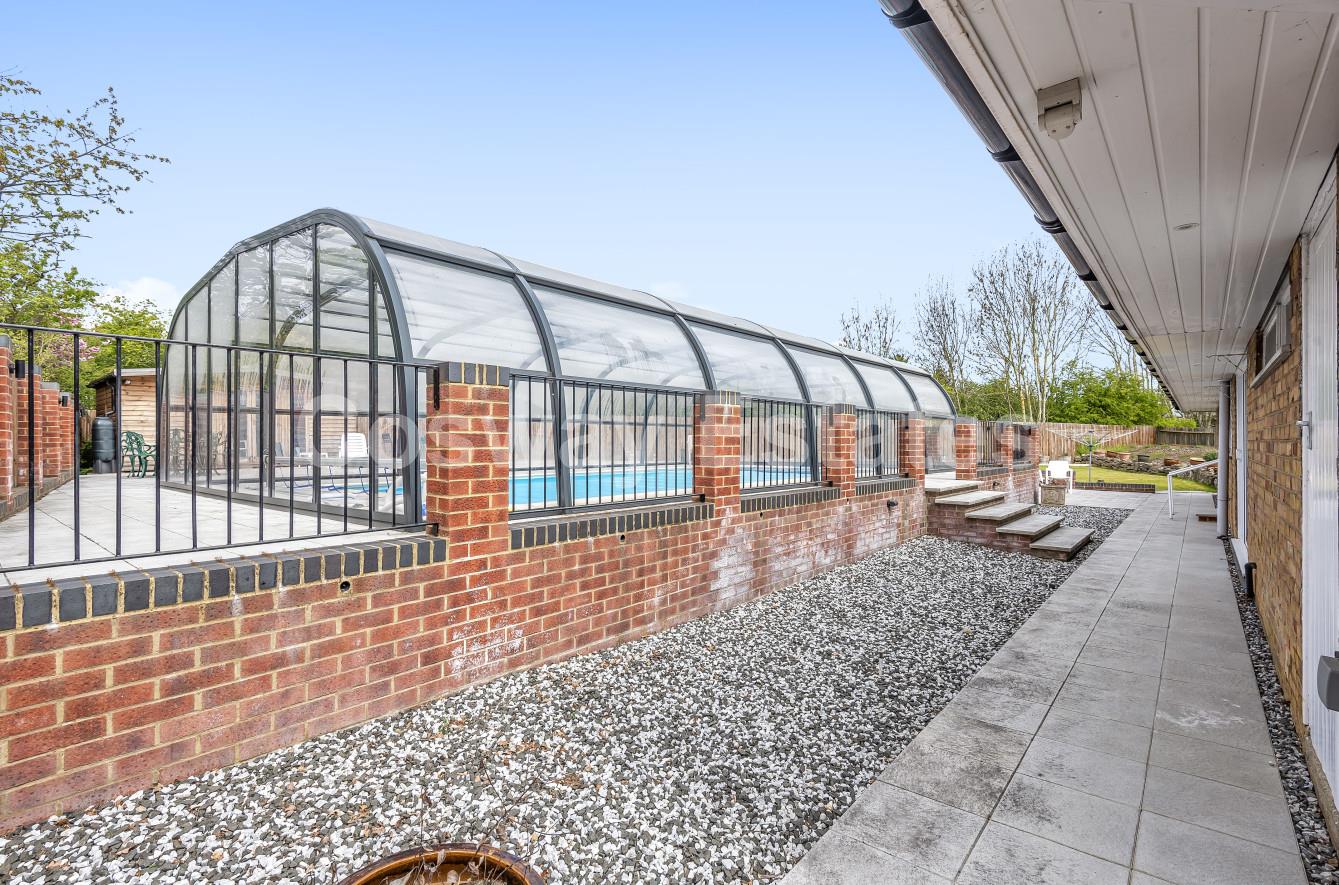 Maxwelton Close, Mill Hill